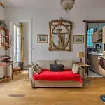 Charming Atypical Apt In Heart Of Marais