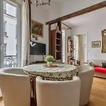 Charming Atypical Apt In Heart Of Marais